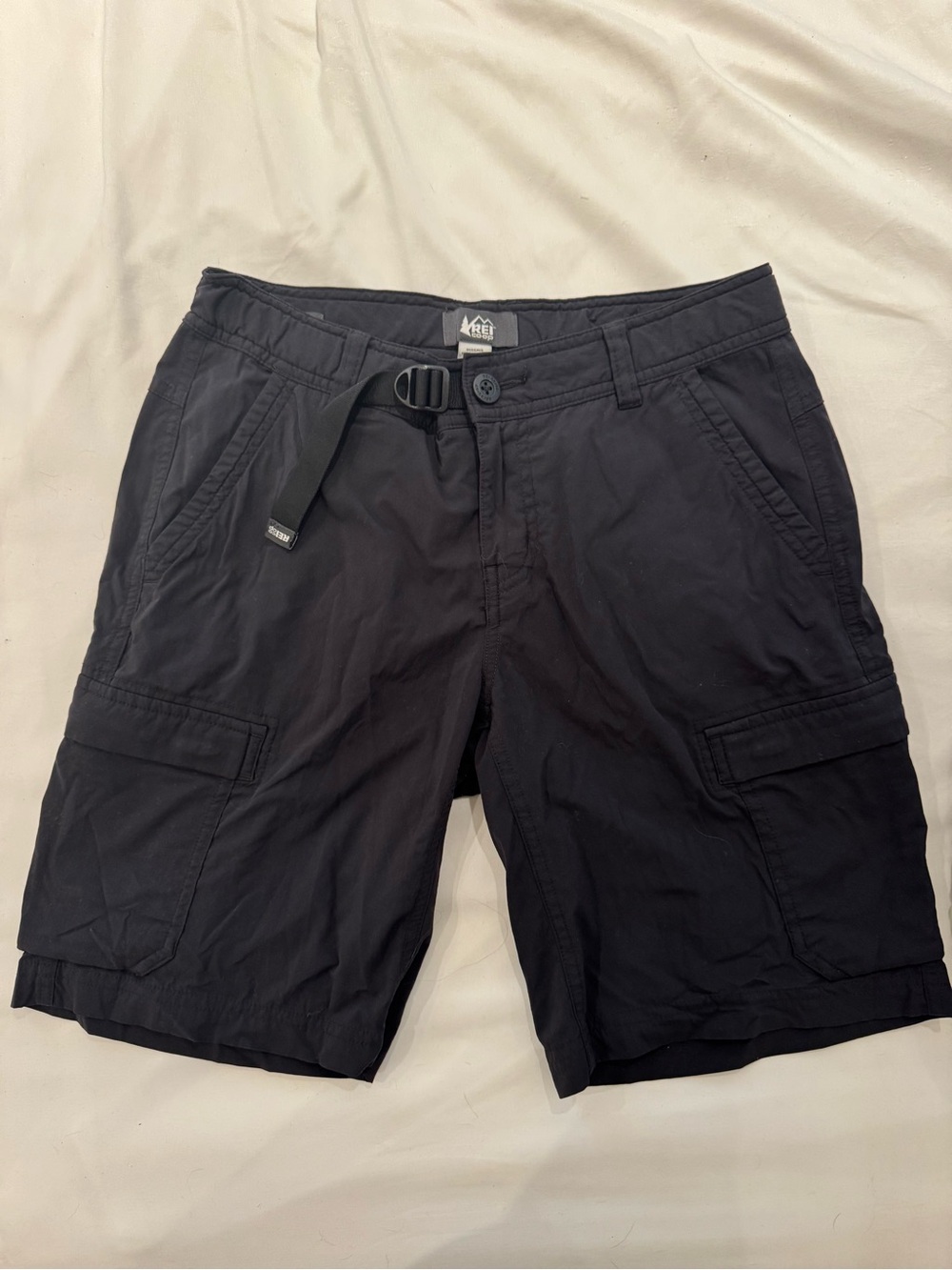 REI Co-Op Relaxed Women Black Mid Rise Button Zip Athleisure Bermuda Cargo
Short